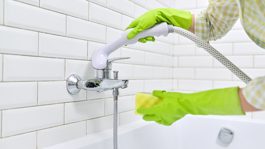 5 Bathroom Cleaning Mistakes to Break